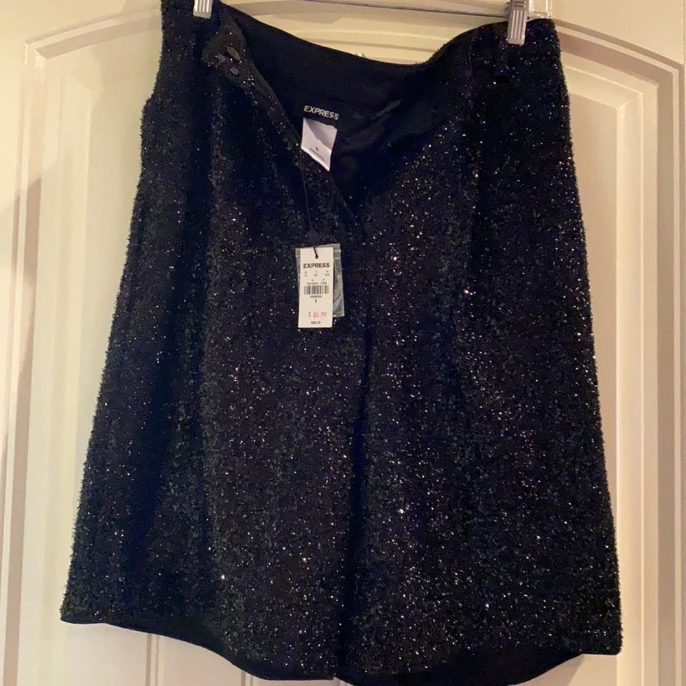 Express Shorts. - Picture 2 of 6